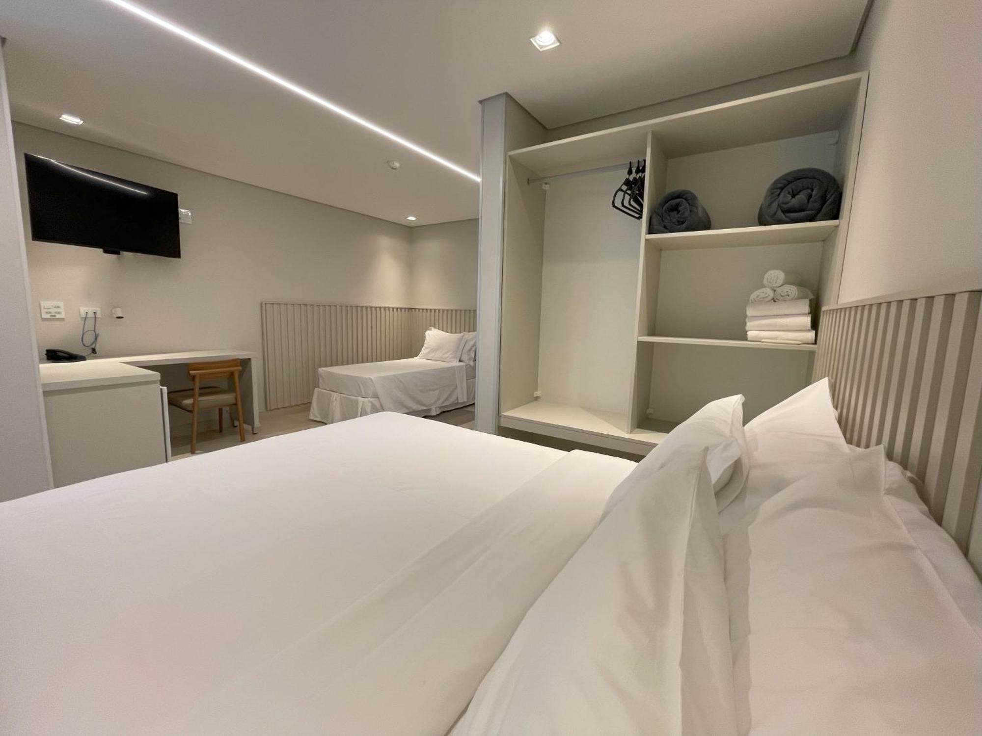 Estoril Hotel Marilia Bagian luar foto
