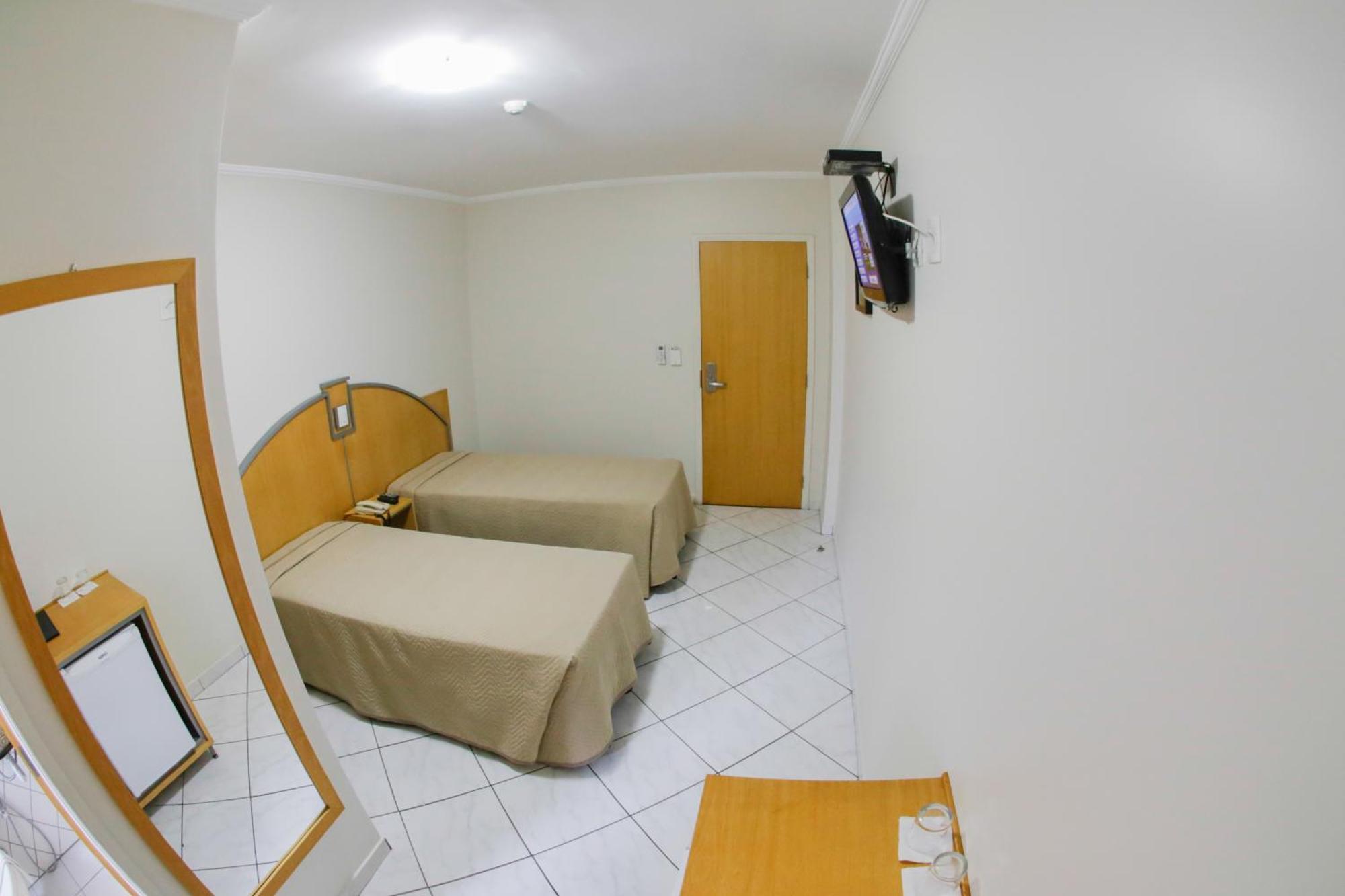 Estoril Hotel Marilia Ruang foto