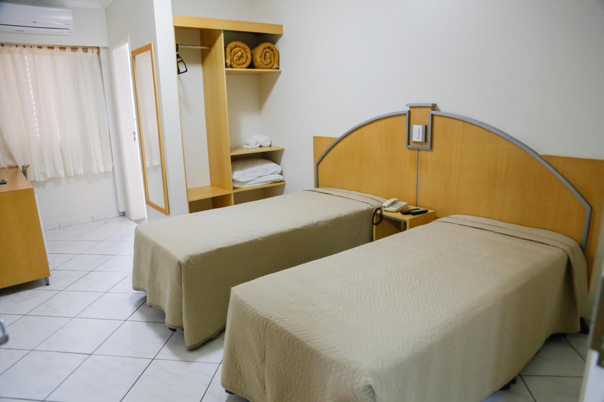 Estoril Hotel Marilia Ruang foto