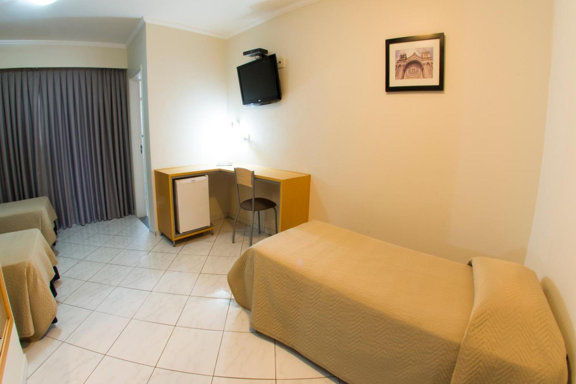 Estoril Hotel Marilia Ruang foto